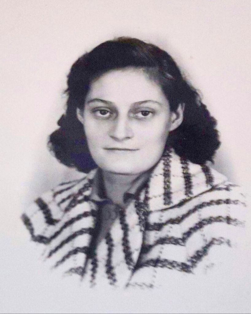 Louise Covi