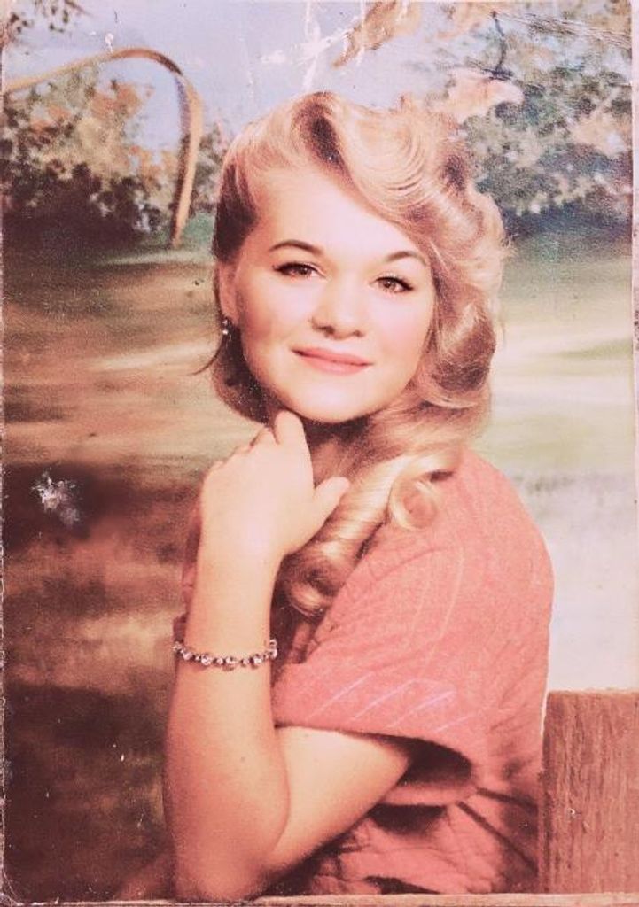 Dina McMullen