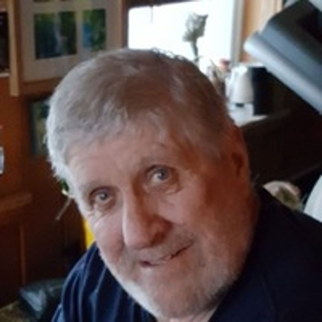 Robert "Bob" Morris