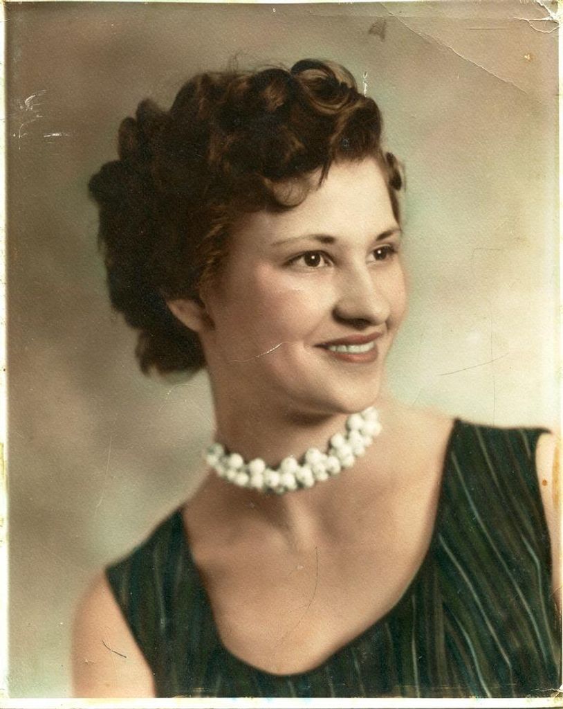 Evelyn Lois Clinger Profile Photo
