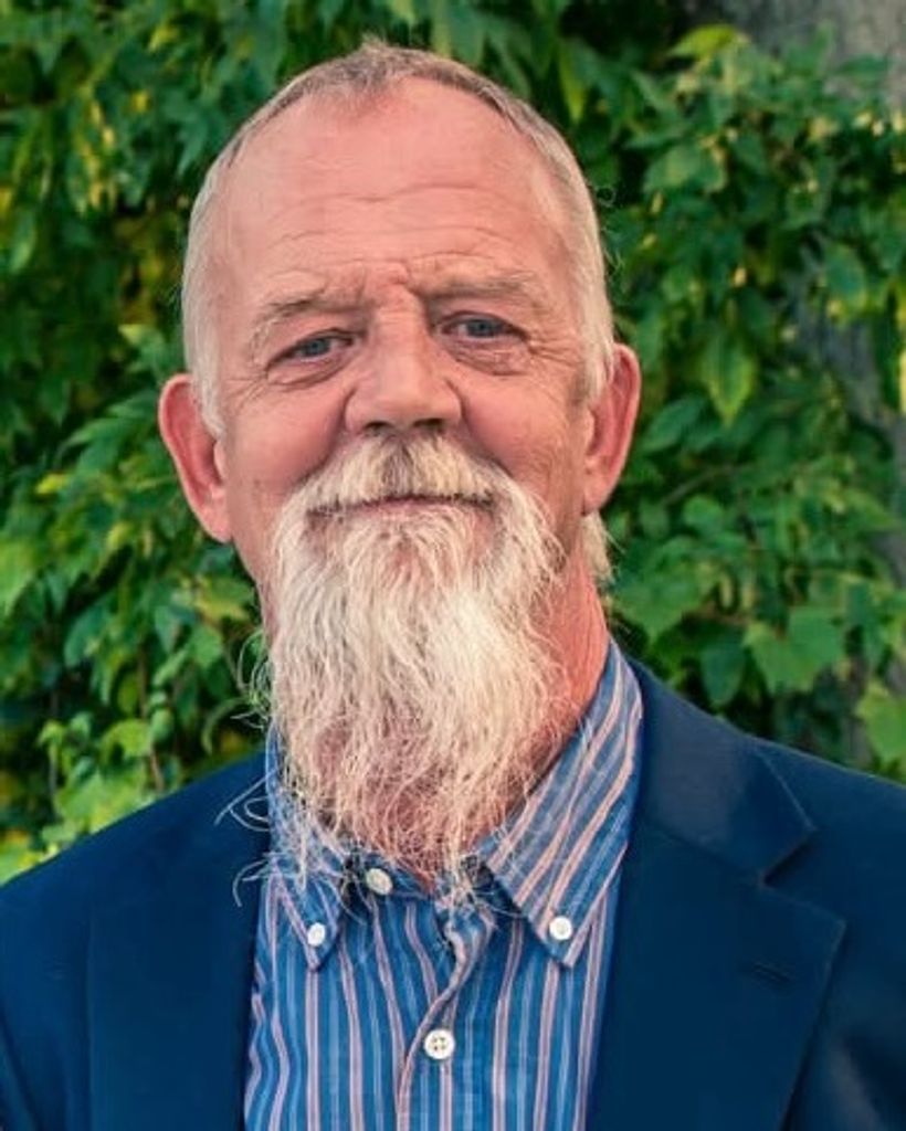 Bradley Robert Strong "Brad"