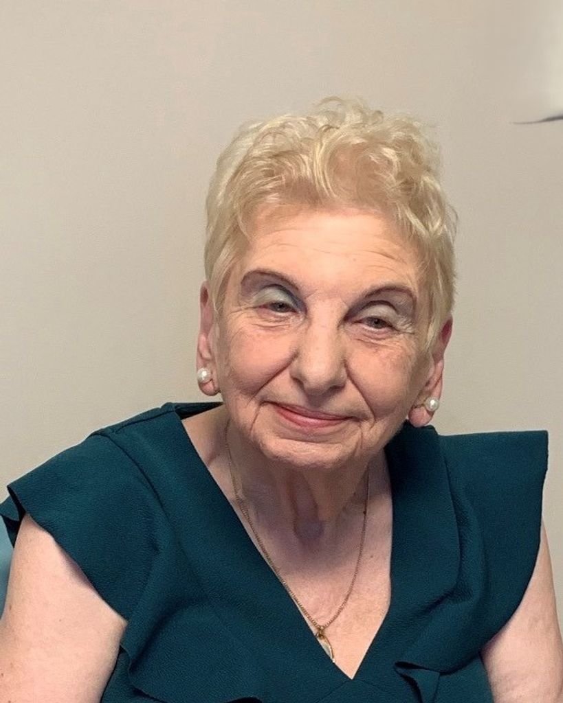 Esther Cheever Profile Photo