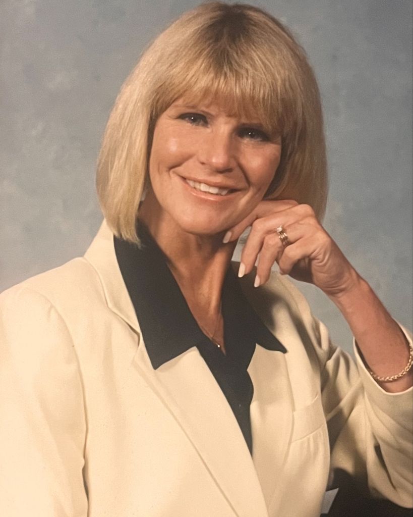 Roslynn Warren Martin Profile Photo