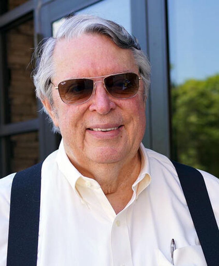 Evert E Crawford