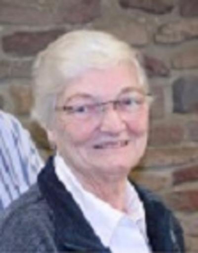 Lesley J. Heckenswiler Profile Photo