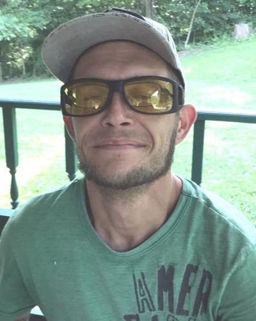 Thomas "Tj" Joe Lindsey