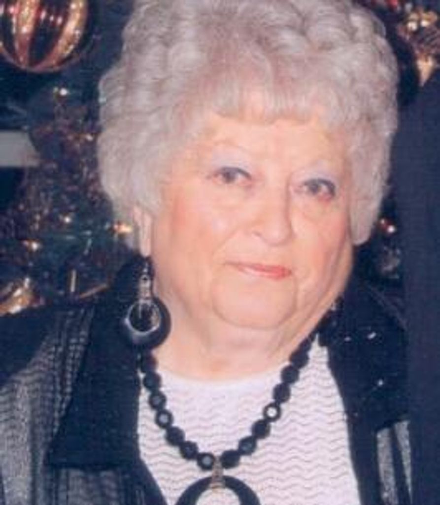 Molly Yarek