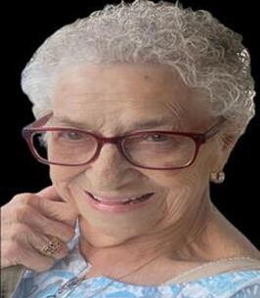 Naomi Leach Profile Photo