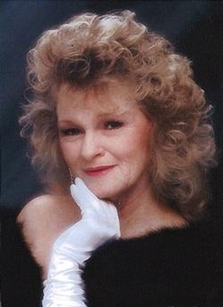 Charlotte R. Dueringer