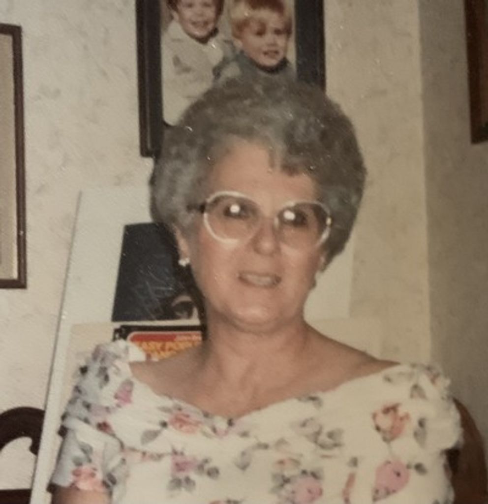 Nellie Raydeen Reichling Profile Photo