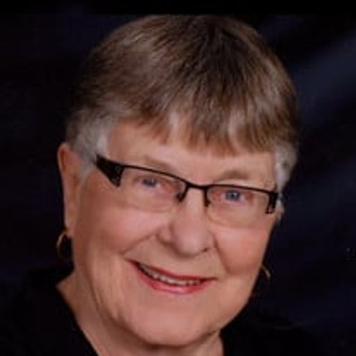 Shirley Thom Profile Photo