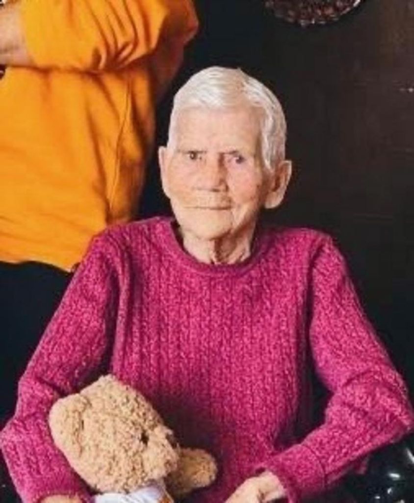 Lillian Ruth (Henderson) Fox Profile Photo