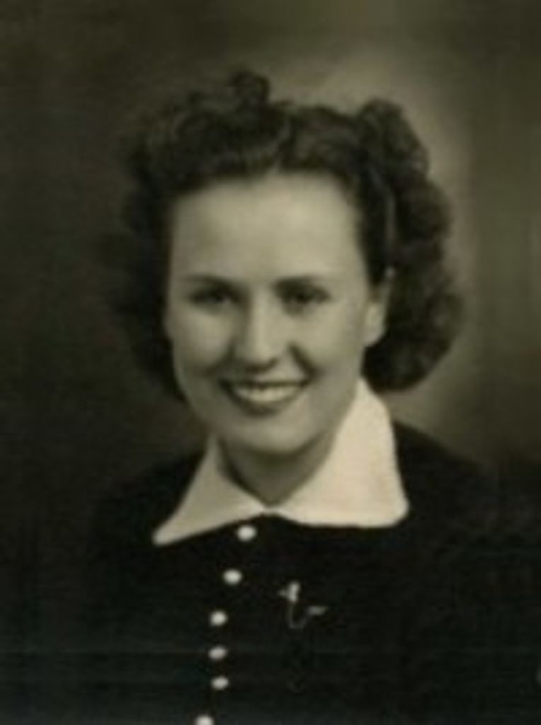 Winnie Tucker Holt