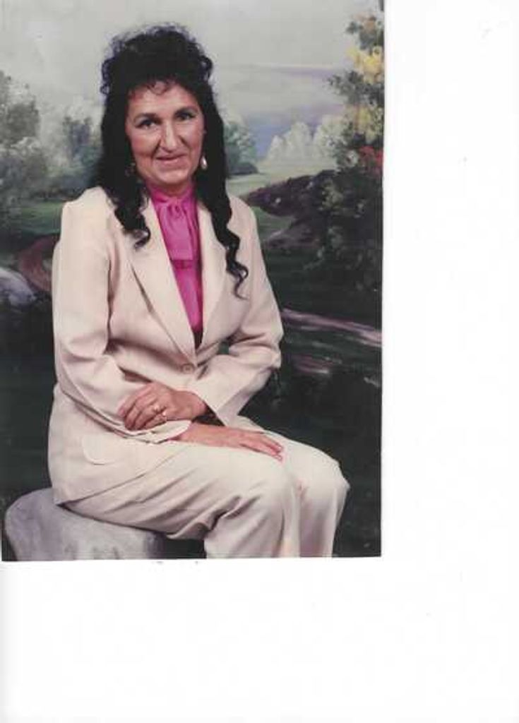 Rosa May Carriveau Profile Photo