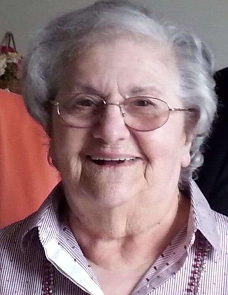 Mary Louise (Rapoza)  Camara