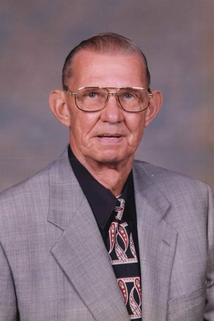 Robert L. "Bob" Dust