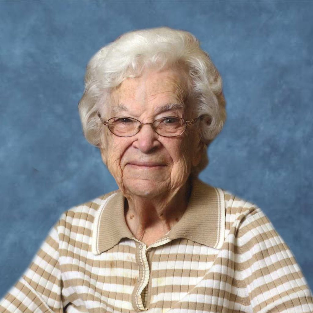 Lena Naumann Profile Photo