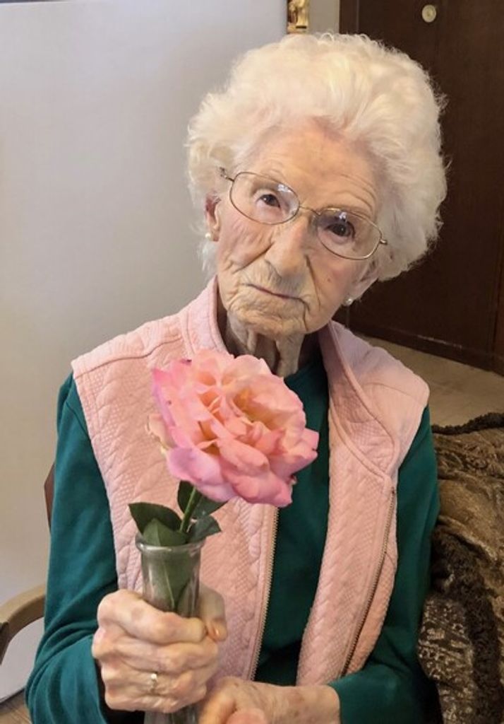 Eloisa Esquibel Profile Photo