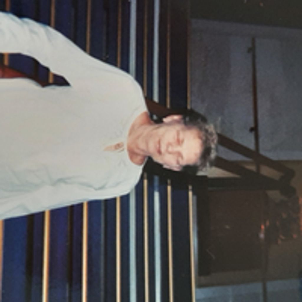 Carlie H Schoen (Heisler) Profile Photo