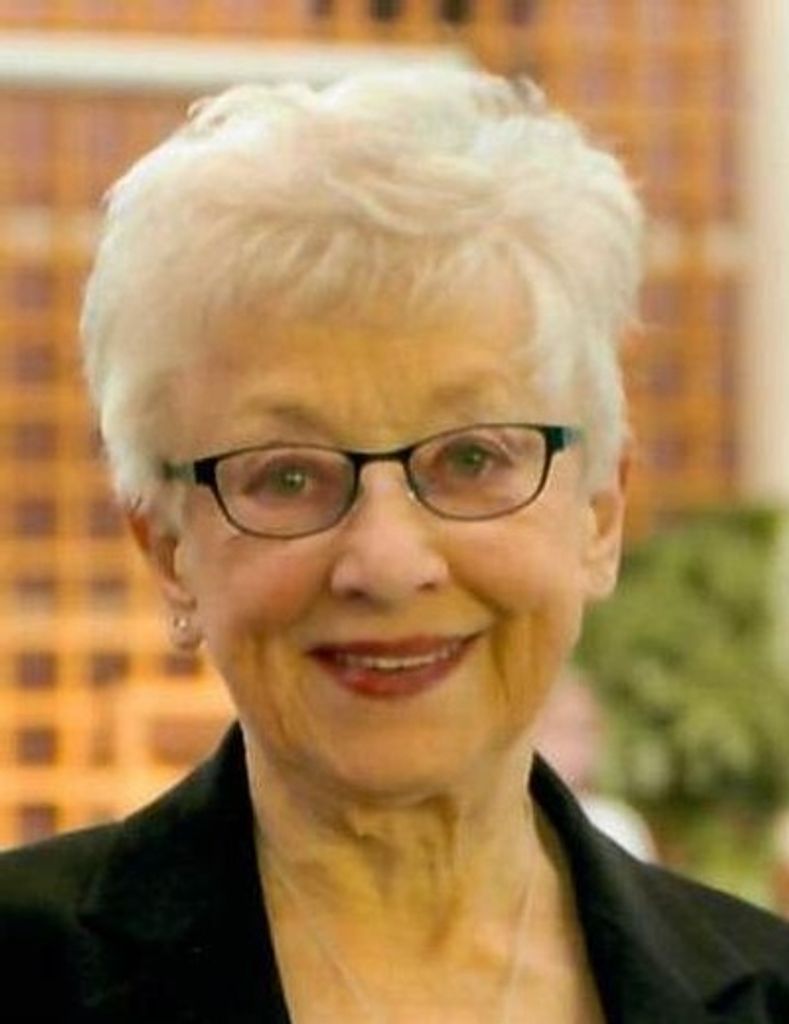 Myrna E. Rischmueller