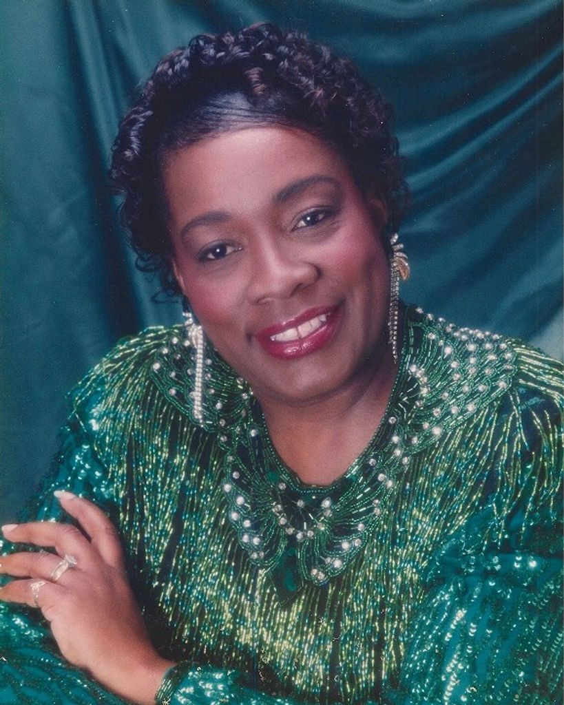 Lynda Dixon Profile Photo