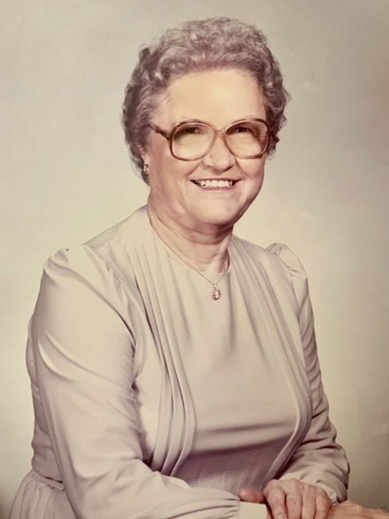 Helen Powell Saunders Profile Photo