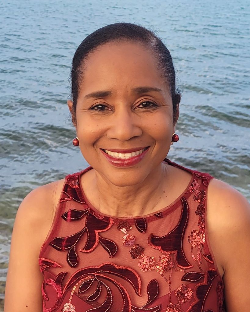 Denna E. Bogle