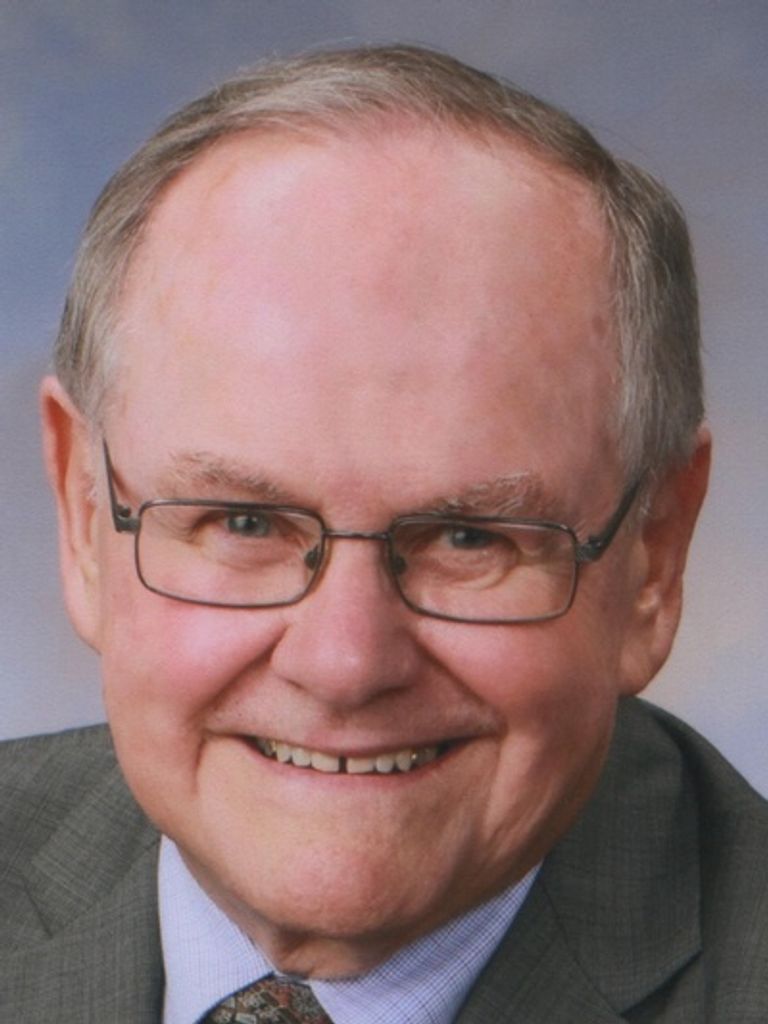 Dr. Robert Edmund Smith Profile Photo