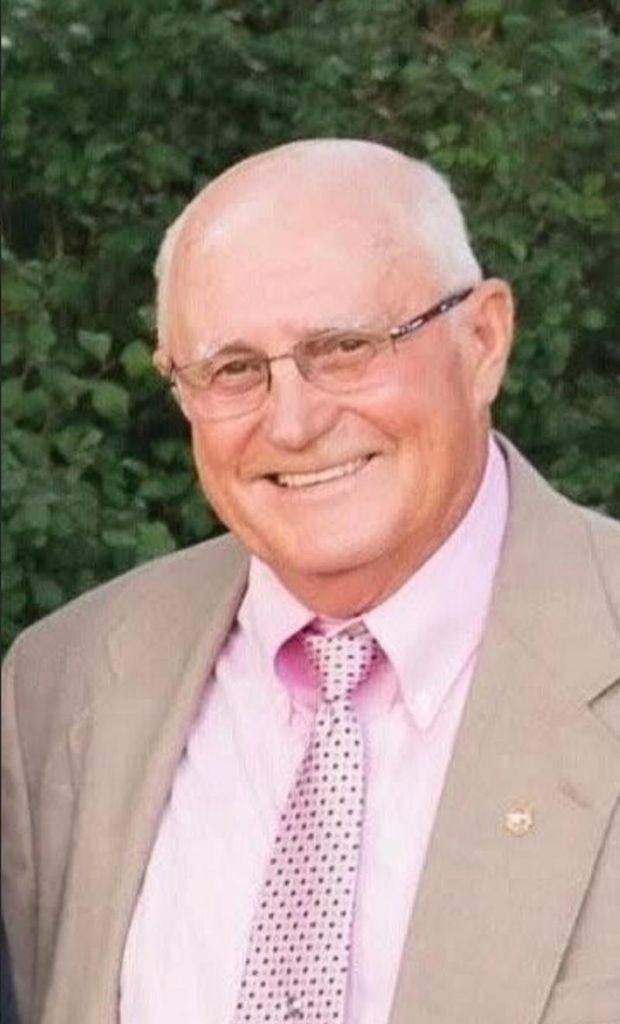 Robert Dean Hinze Profile Photo