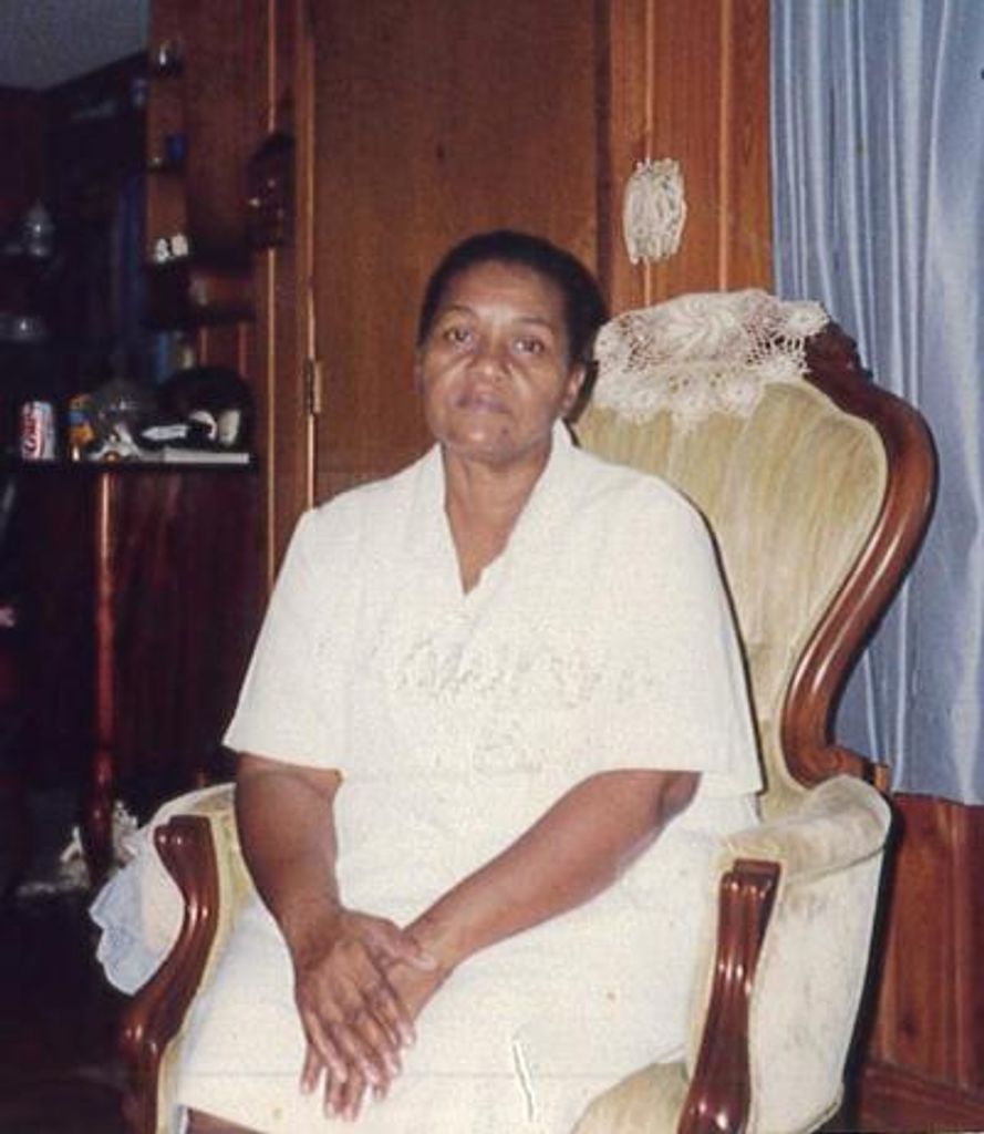 Sudie Mae Hinton Profile Photo