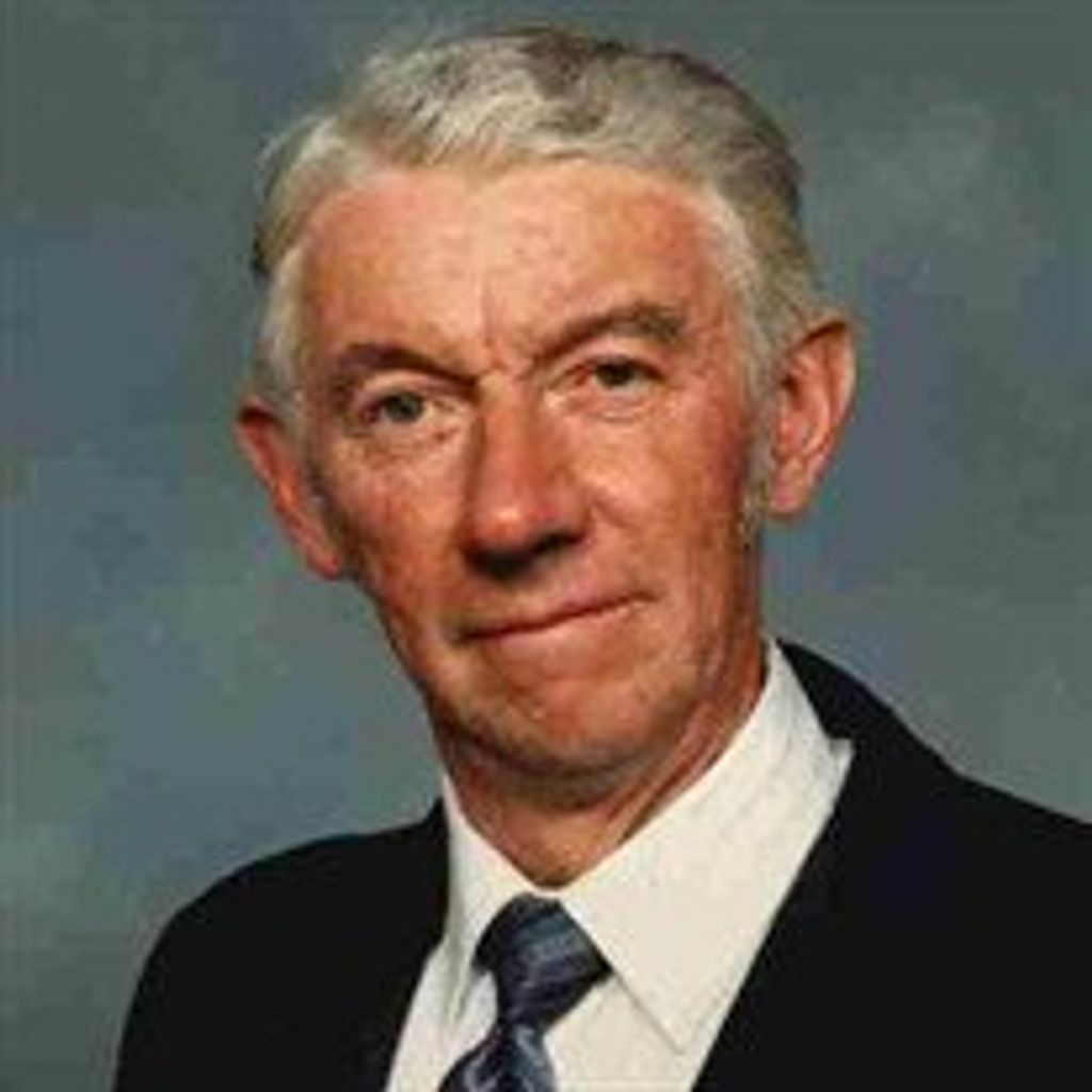 Robert  J Quimby