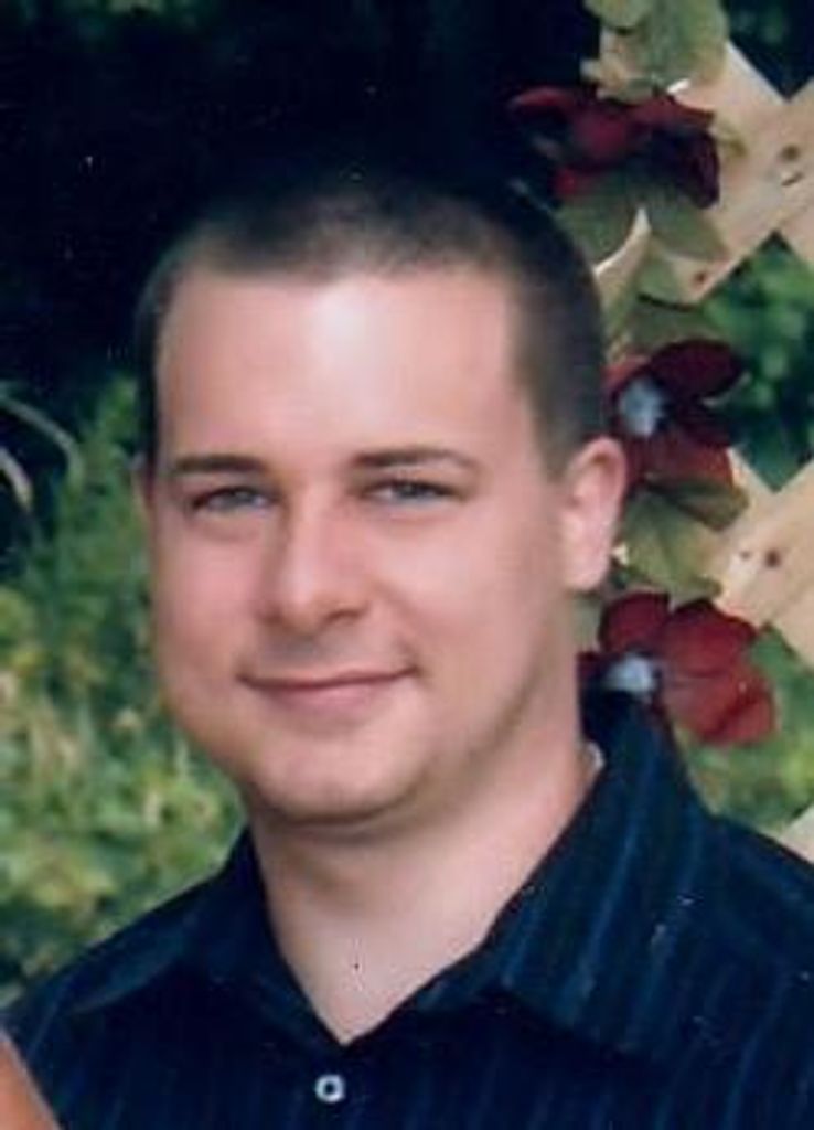 Dustin James Peterson Profile Photo