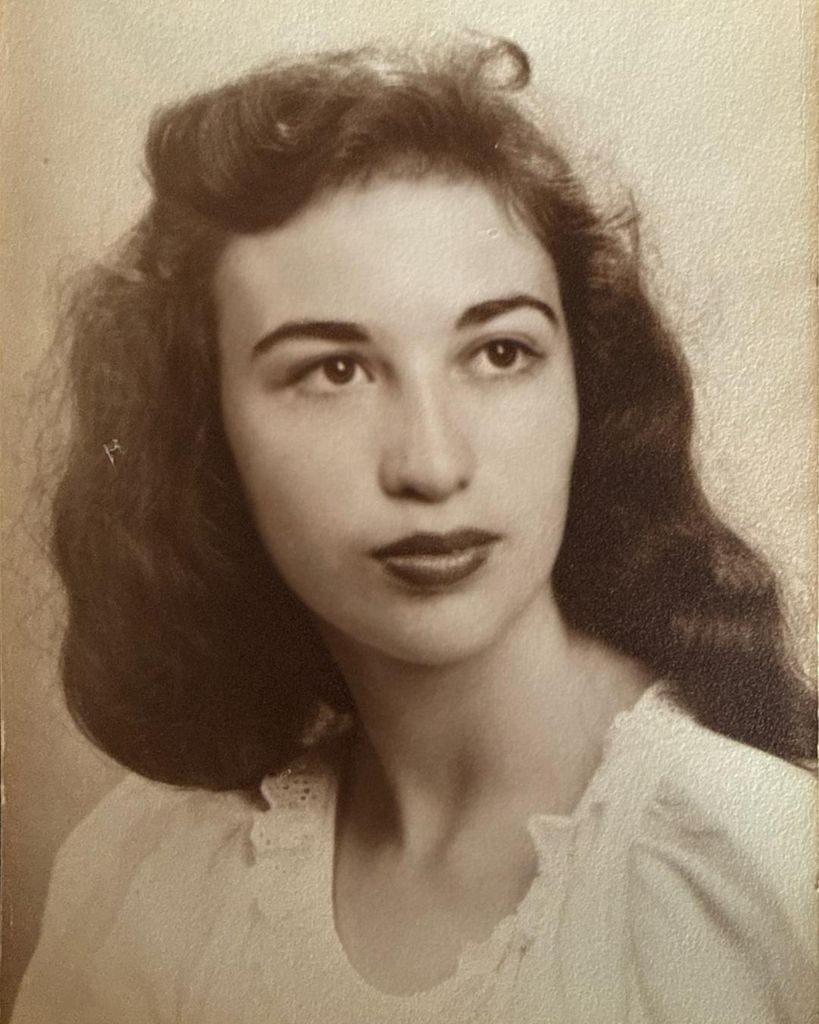 Ruth Anne Bowen Profile Photo