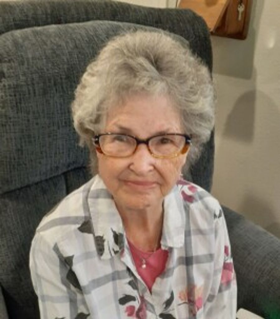Helen Saulters Profile Photo