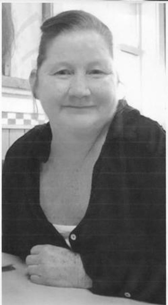 Paula Louise Dooley Profile Photo