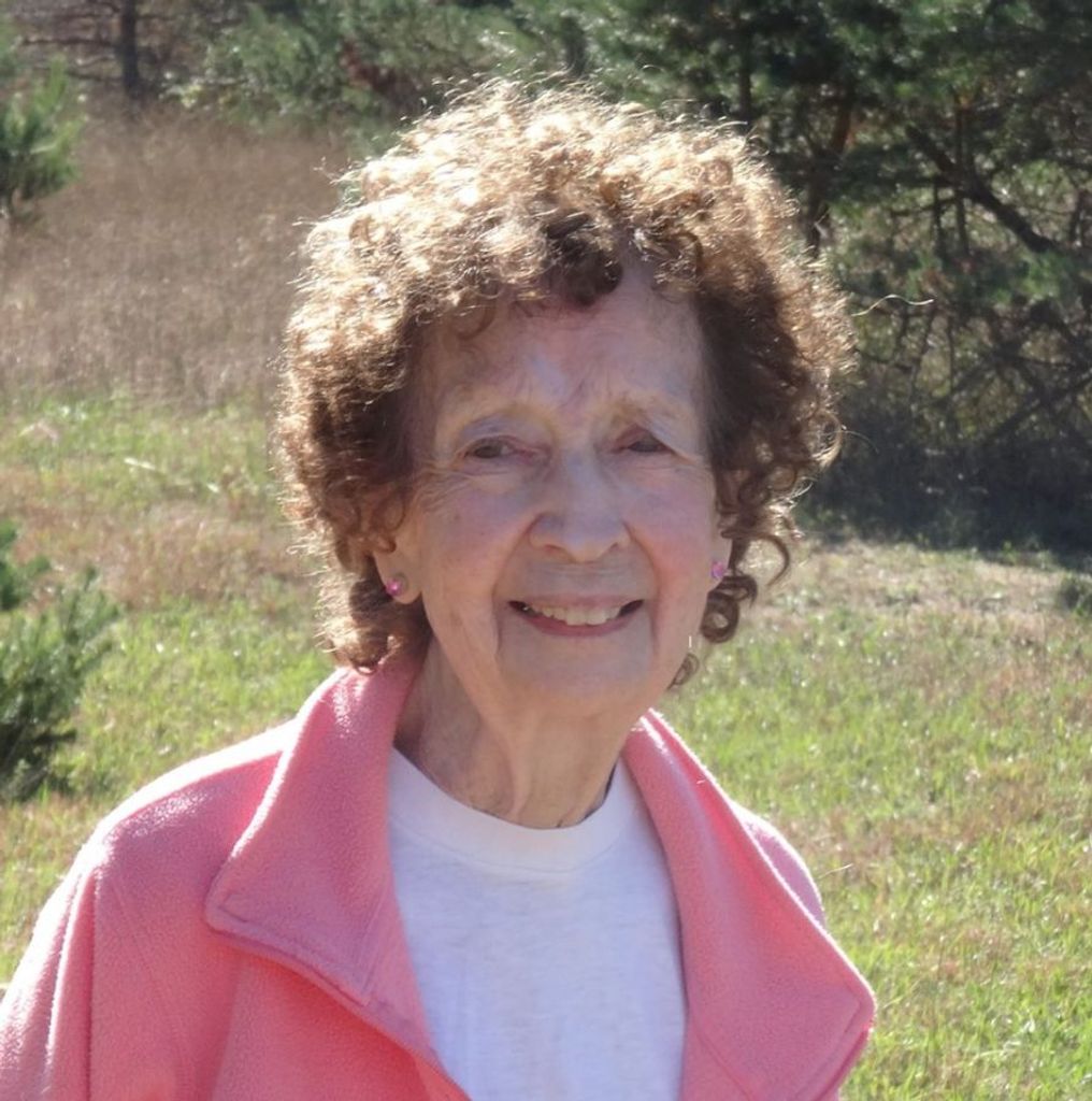 Mary Rowlands Profile Photo