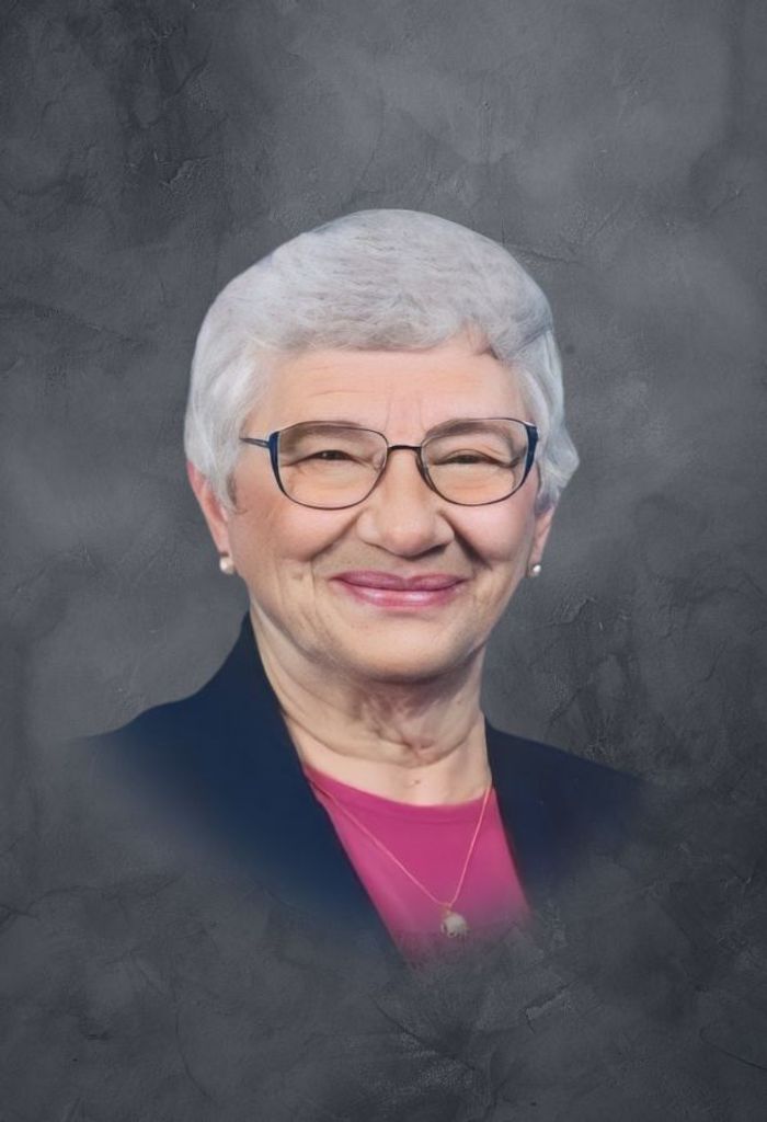 Lucille Pauline Hull