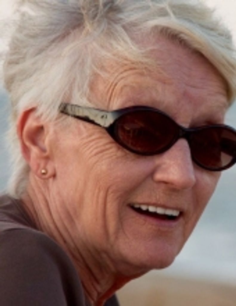 Elaine (Peggy) Christesen