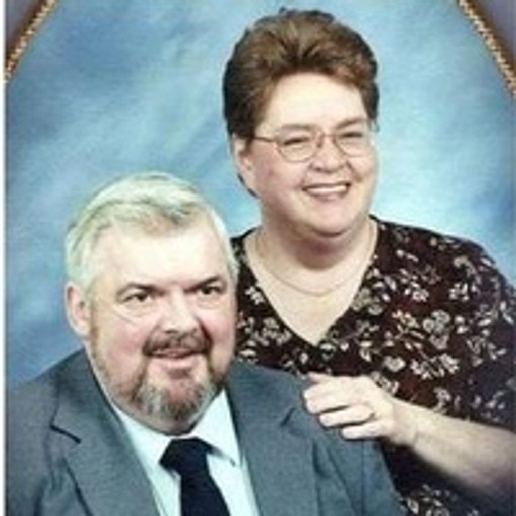 Bonnie  Lou (Garretson)  Drake