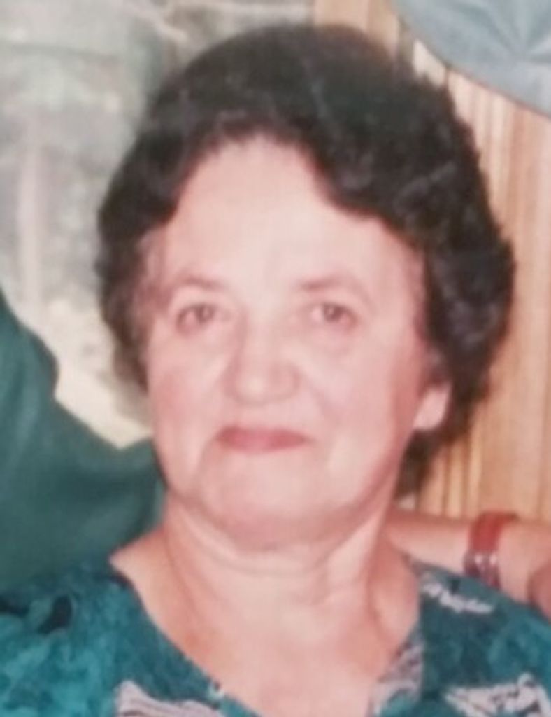 Paulina (Barreira)  DeMello Profile Photo