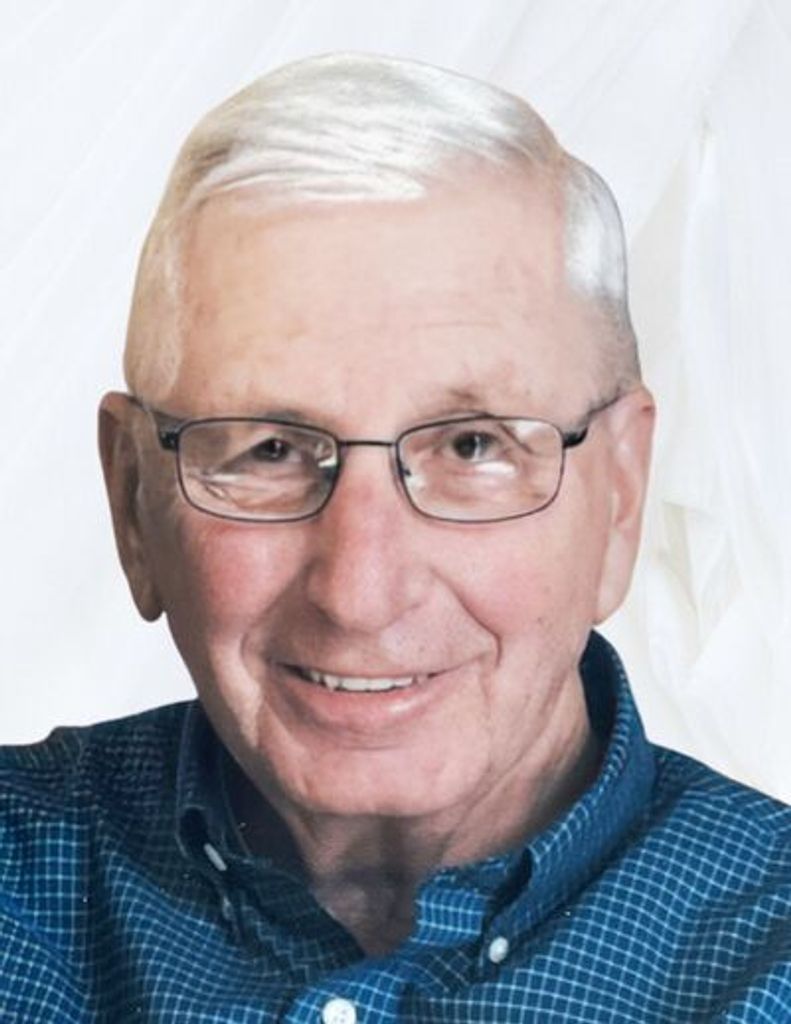 Clifford Hinrichs Profile Photo
