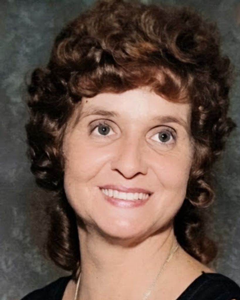 Lola Romine