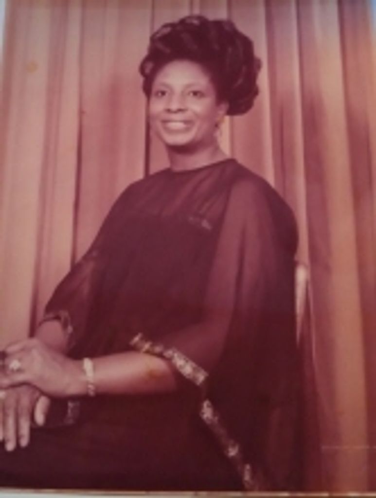 Cora Yvonne Mrs. Thomas