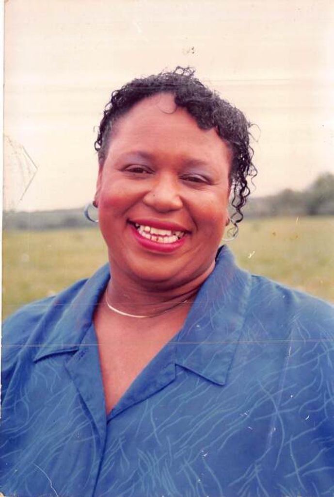 Shirley Lee
