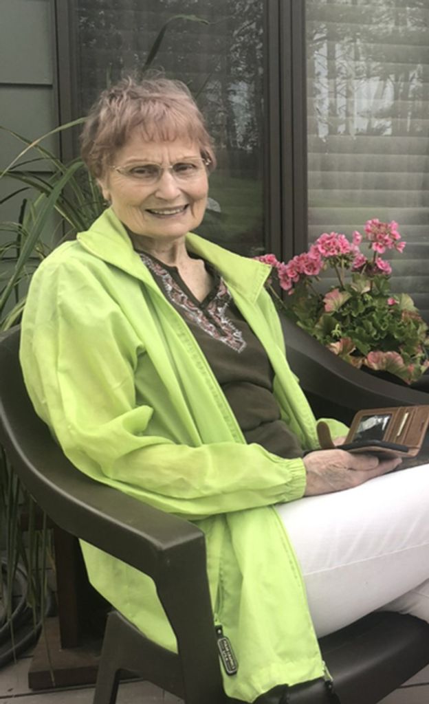 Jeanne Louise Bride Profile Photo