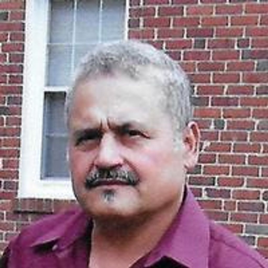 Beto  Quintanilla Cedillos Profile Photo