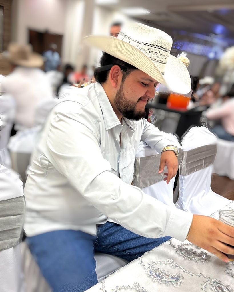 Jose Manuel Flores Profile Photo