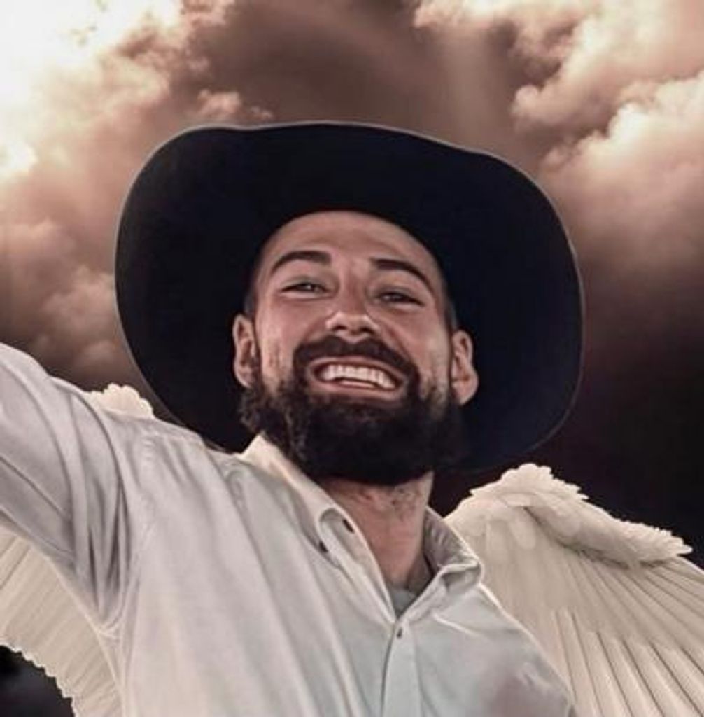 Dillon Gage Beverage Profile Photo
