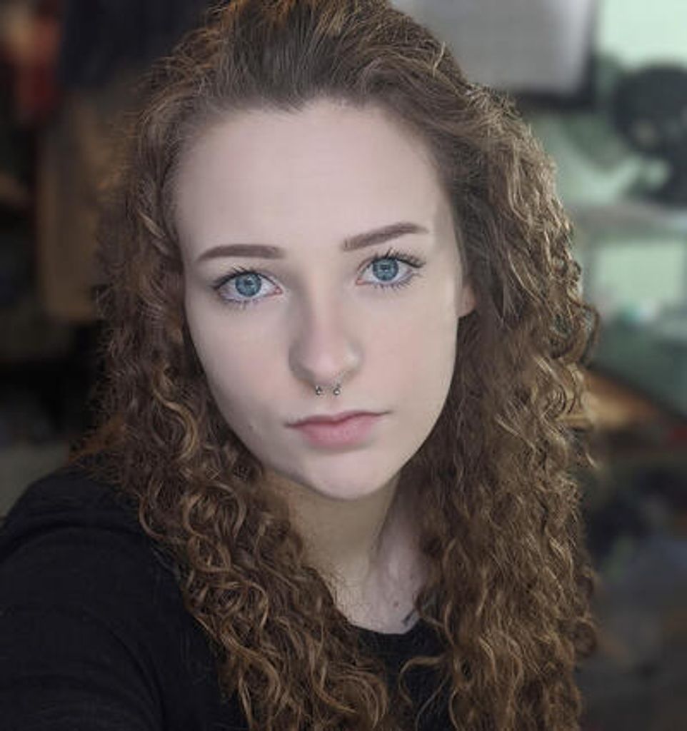Tess Rose Johnson Profile Photo