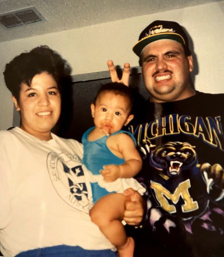 Anthony Sosa photo gallery thumbnail 15 of 136